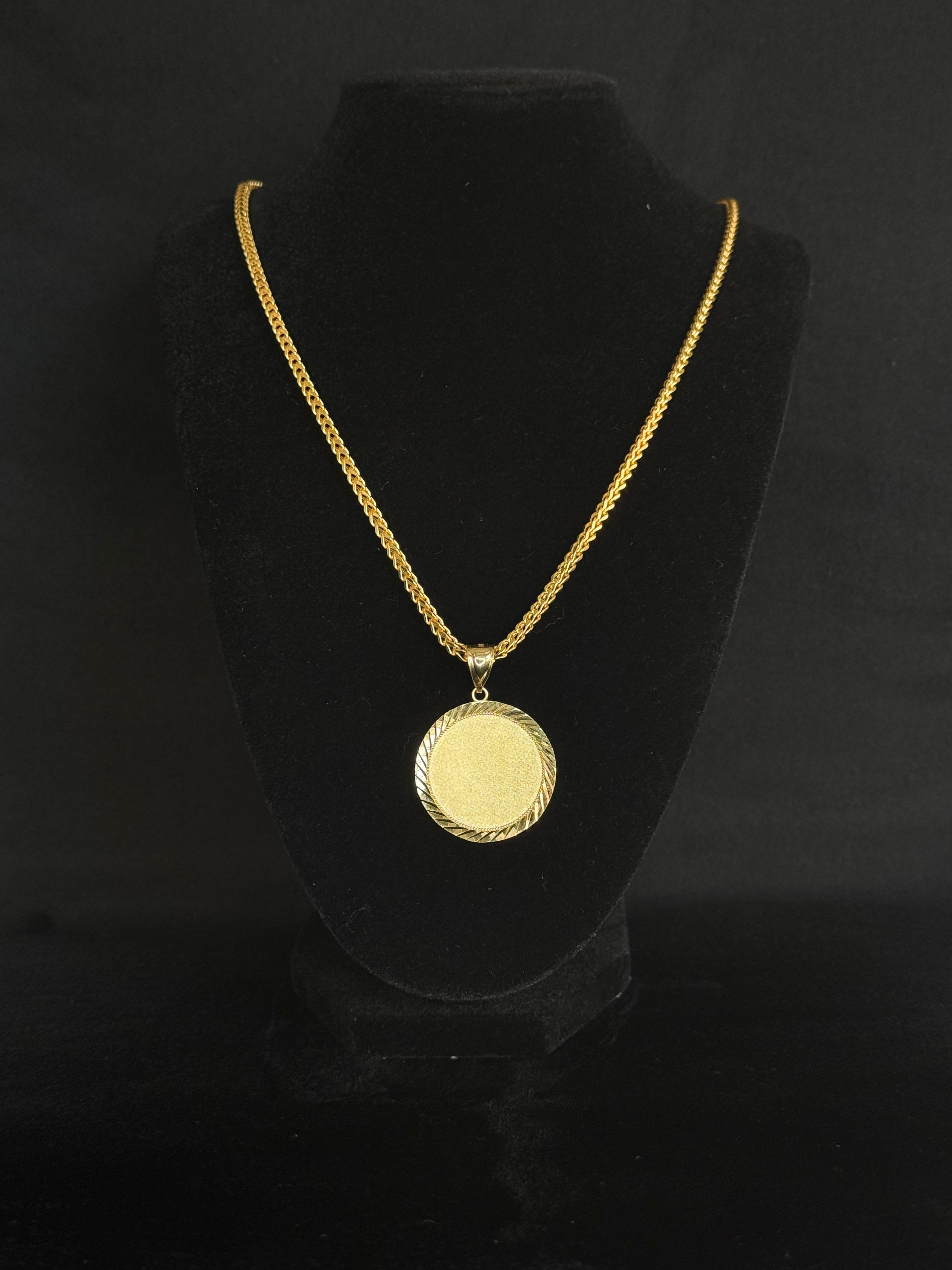 10k gold Franco chain + customizable pendant
